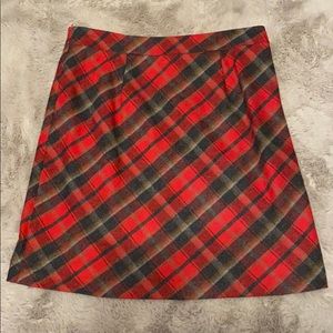 Fun red and gray skirt! Lined, zipper, size 4.